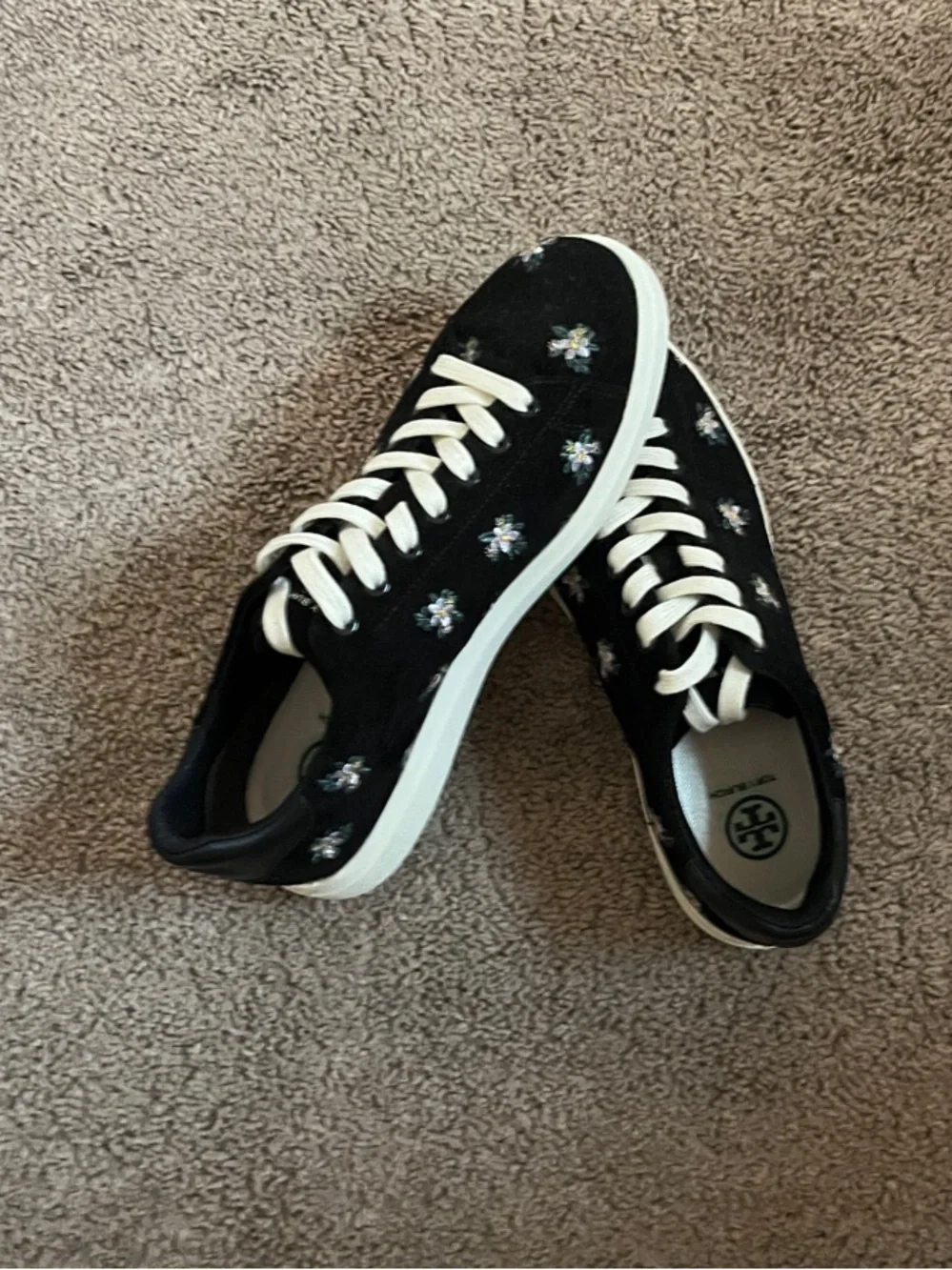 Tory Burch Black Sneakers with White Floral Embroidery - Picture 3 of 3